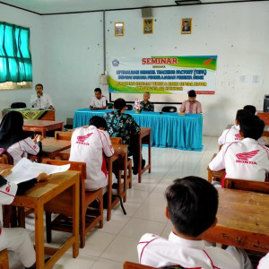 SEMINAR BERSAMA OPTIMALISASI BENGKEL TEACHING FACTORY (TEFA) SEBAGAI SARANA PEMBELAJARAN BAGI PESERTA DIDIK KOMPETENSI KEAHLIAN TEKNIK DAN BISNIS SEPEDA MOTOR SMK SWADAYA PUI KUNINGAN PADA HARI KAMIS 