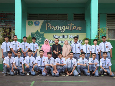 XII TKJ LAKI-LAKI
