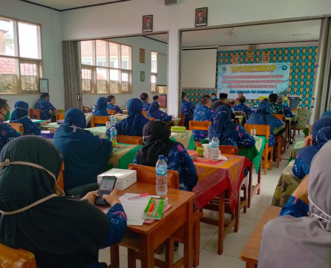 Workshop Sosialisasi Pembelajaran SMK Center Of Excellence (CoE) kerjasama Luar Negeri