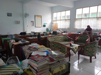 Ruang guru